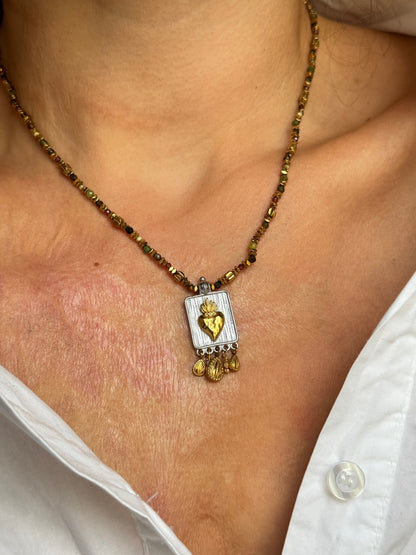Collier - MAYA